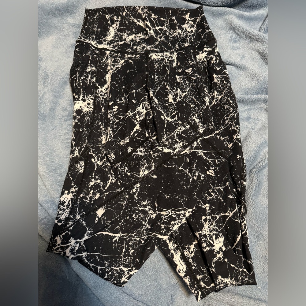 Black and White Splatter Print leggings